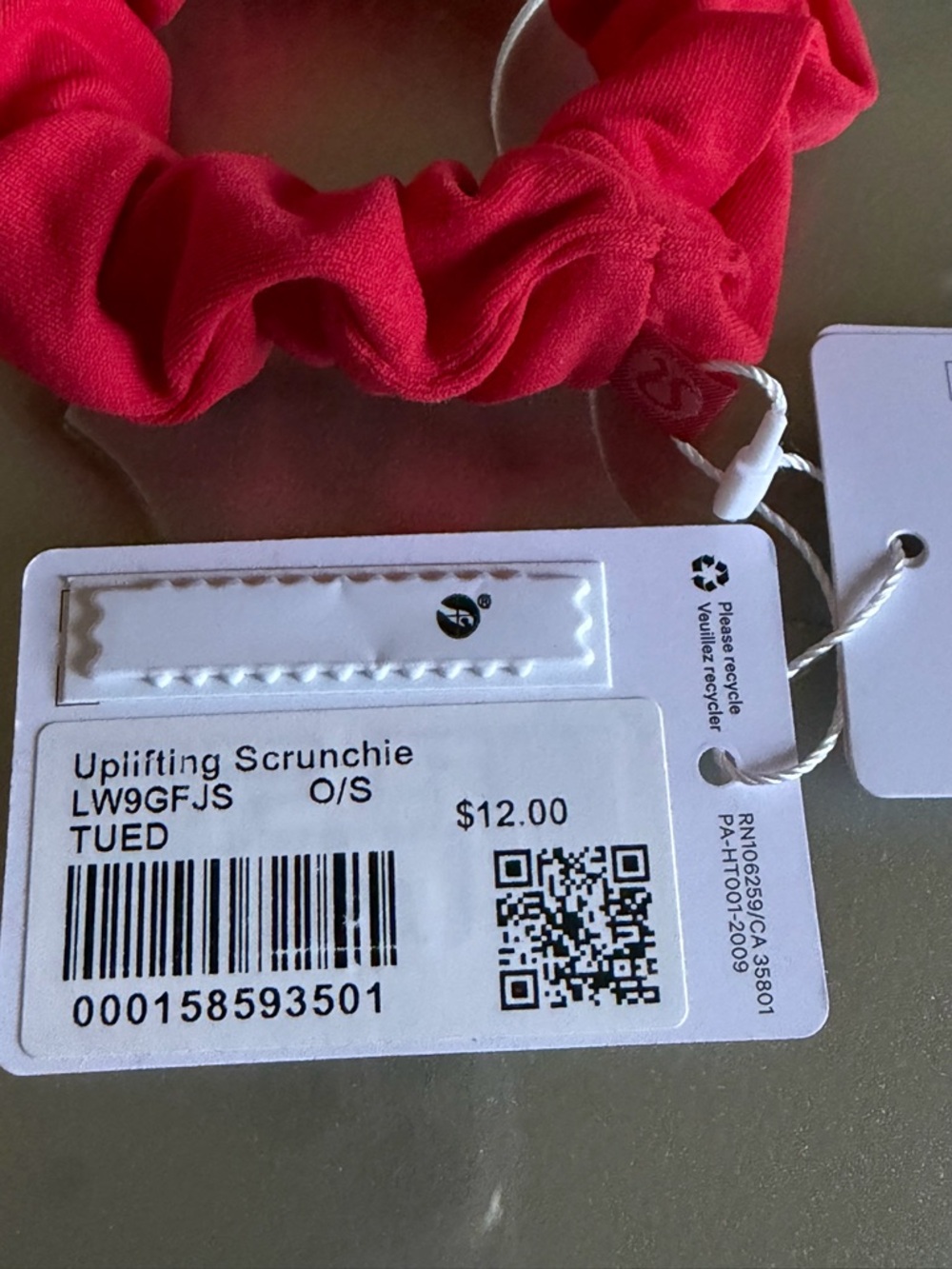 LULULEMON Uplifting Scrunchie True Red NWT - Picture 9 of 11